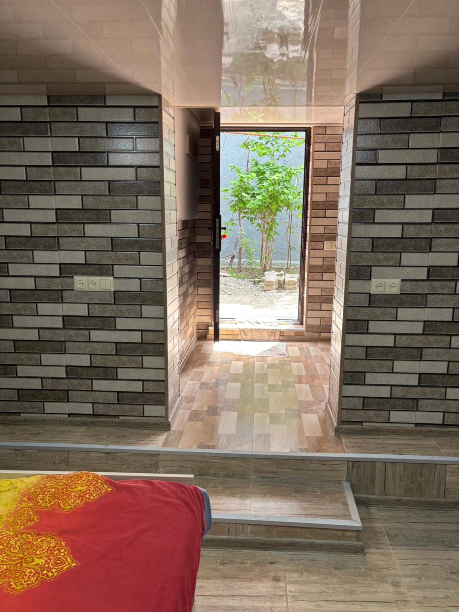 Downtown Guest House Κουτάισι Εξωτερικό φωτογραφία