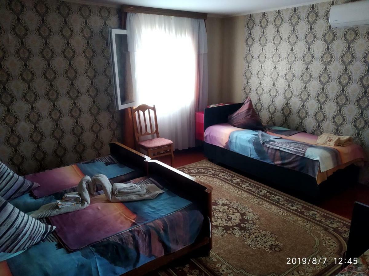 Downtown Guest House Κουτάισι Εξωτερικό φωτογραφία